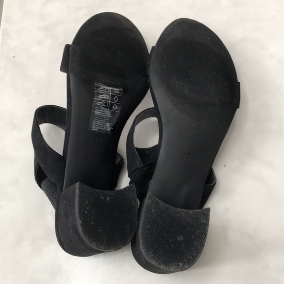 Suede Low Heel Chunky Sandals - Picture 6 of 6